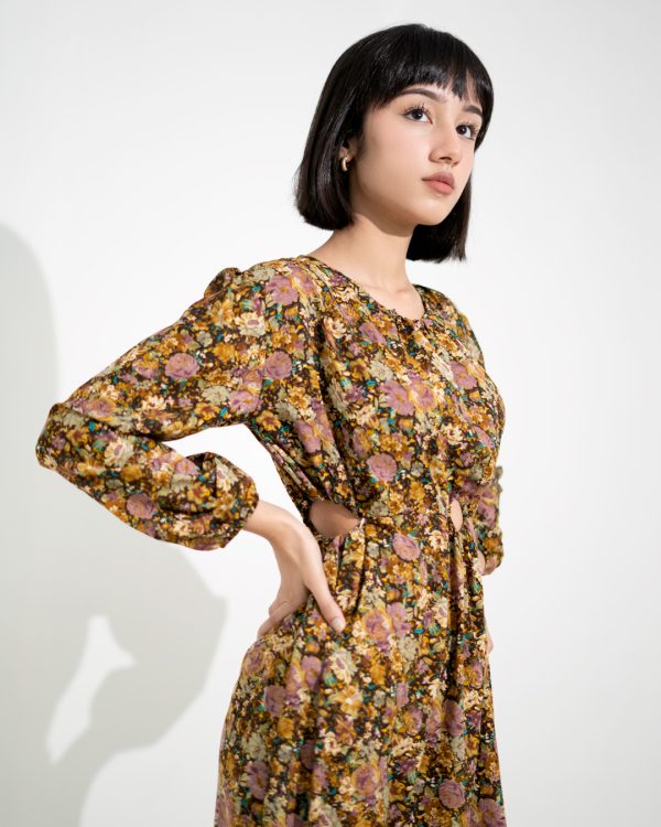 Summer holiday cut out dress - Image 3