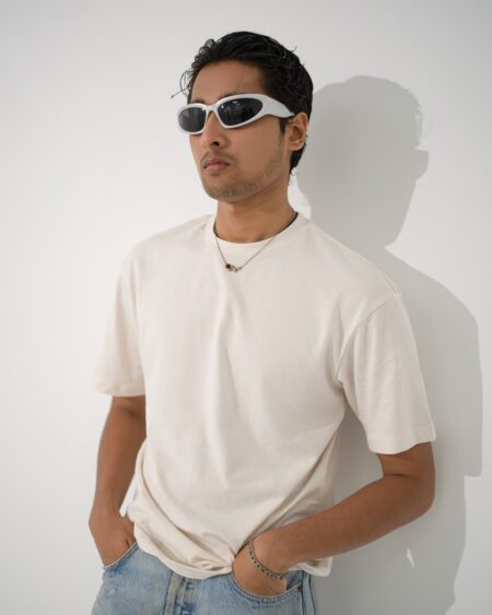 Off White Drop Shoulder T-Shirt - Image 3